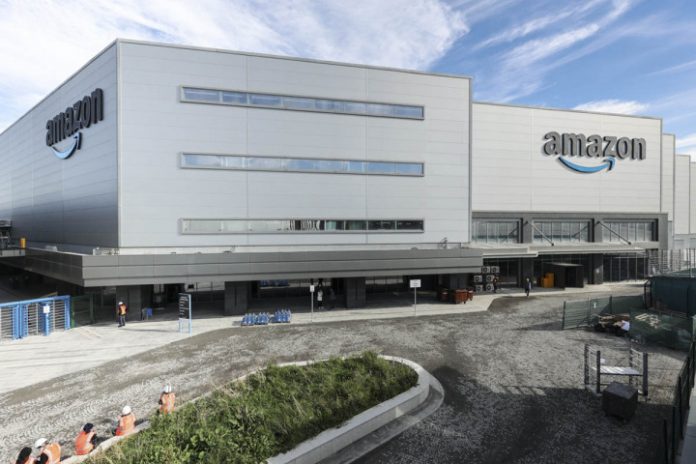 amazon Amazon'un Türkiye'deki İlk Lojistik Merkezi Açıldı