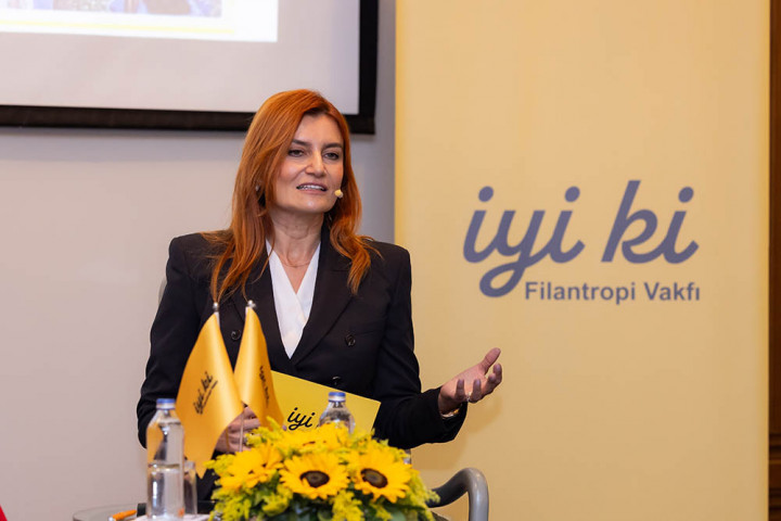 1700729993-yi-ki-Foto-2-2 İyi ki Vakfı: Geleceğe Yönelik Toplumsal Değişim ve Etki İçin Adım Atıyor