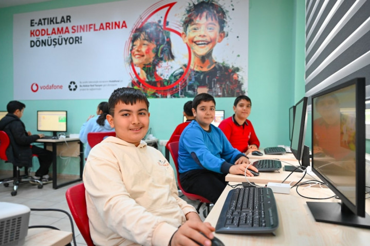Bu-Atiklar-Kod-Yaziyor-2 Bu Atıklar Kod Yazıyor