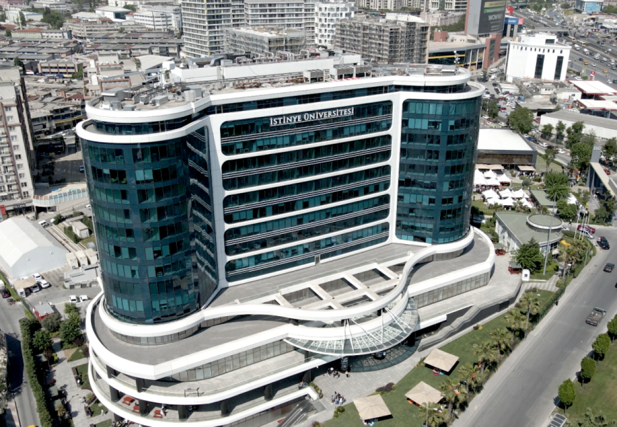 İstinye Üniversitesi İstinye Üniversitesi