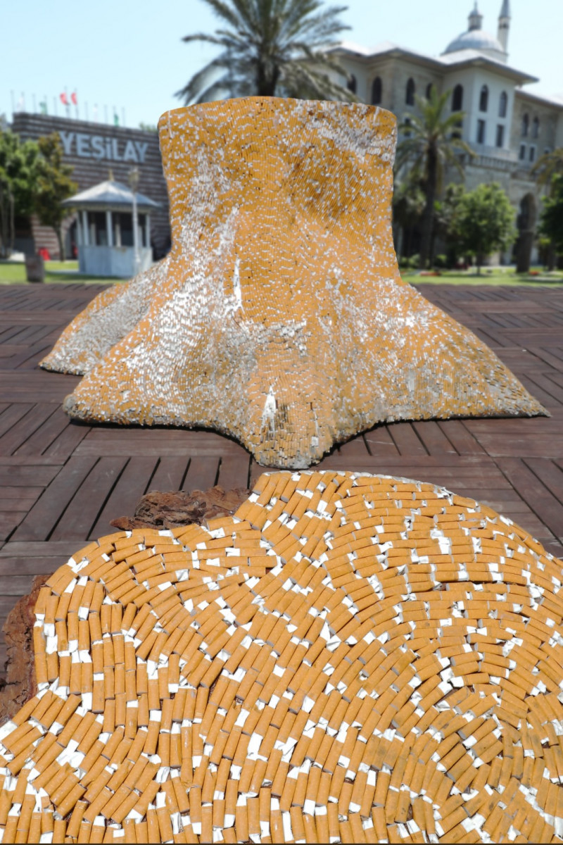 İzmarit Ağaç Heykeli