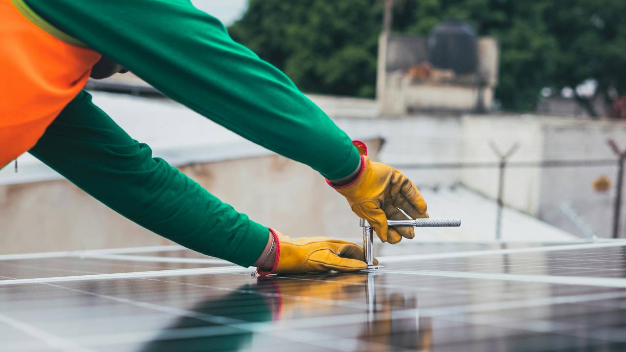 Mogan Enerji’den Hibrit GES Yatırımı
