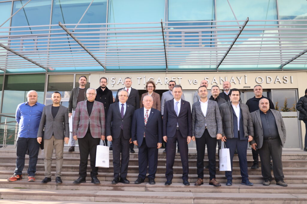 Ege İhracatçı Birlikleri Ödül Grup Fotoğrafı Ege İhracatçı Birlikleri Ödül Grup Fotoğrafı