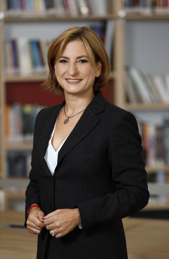 Akbank Marka ve İletişim Başkanı Beril Alakoç