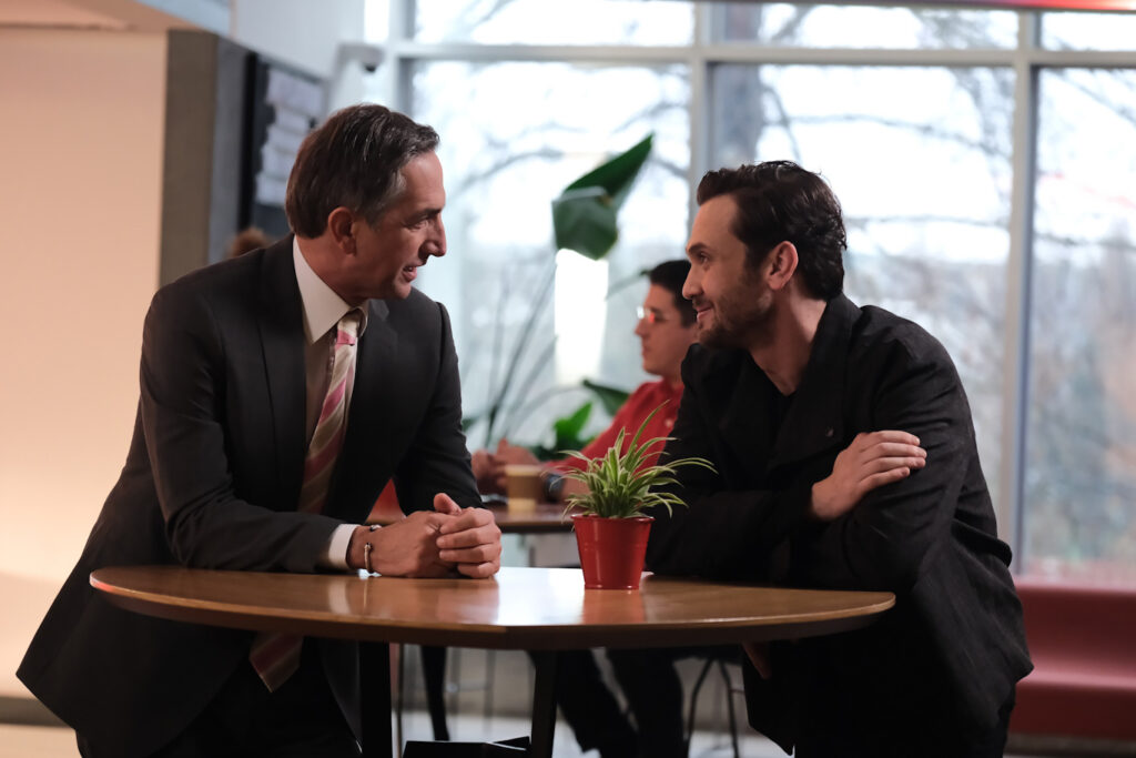 Aras Bulut İynemli ve Cengiz Bozkurt, Vodafone’un dijital mecralara yönelik yeni reklam filminde bir araya geldi.