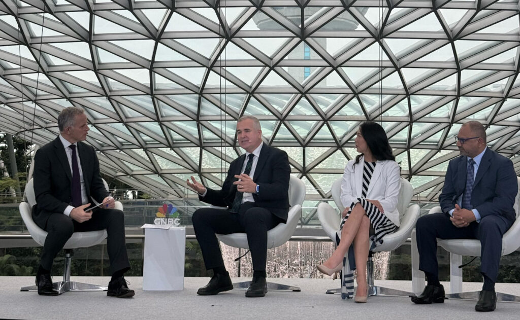 Sabancı CEO'su Cenk Alper, Singapur'den CNN tarafından düzenlenen “Geleceği Şekillendiren Nesnelerin İnterneti: Küresel Enerji Dönüşümünü Hızlandırıyor” paneline konuk oldu.