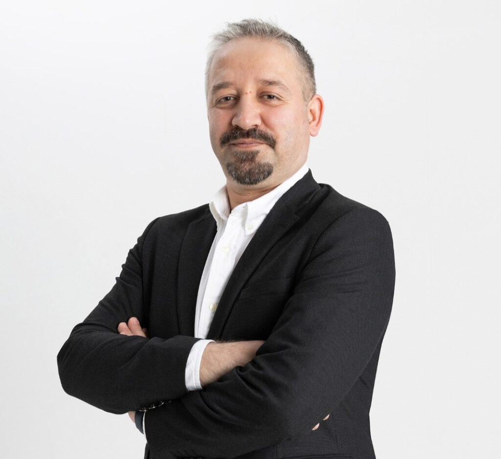 1744628340_Erkan_Yorulmaz_edited DeFacto Tedarik Zinciri Genel Müdür Yardımcısı Erkan Yorulmaz