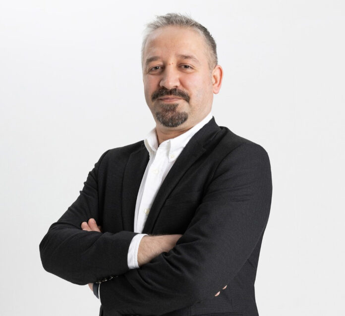 1744628340_Erkan_Yorulmaz_edited DeFacto Tedarik Zinciri Genel Müdür Yardımcısı Erkan Yorulmaz
