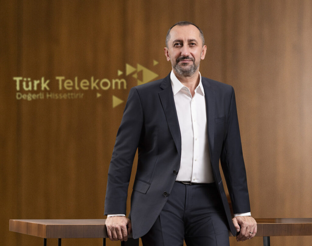 Türk Telekom CEO’su Ümit Önal