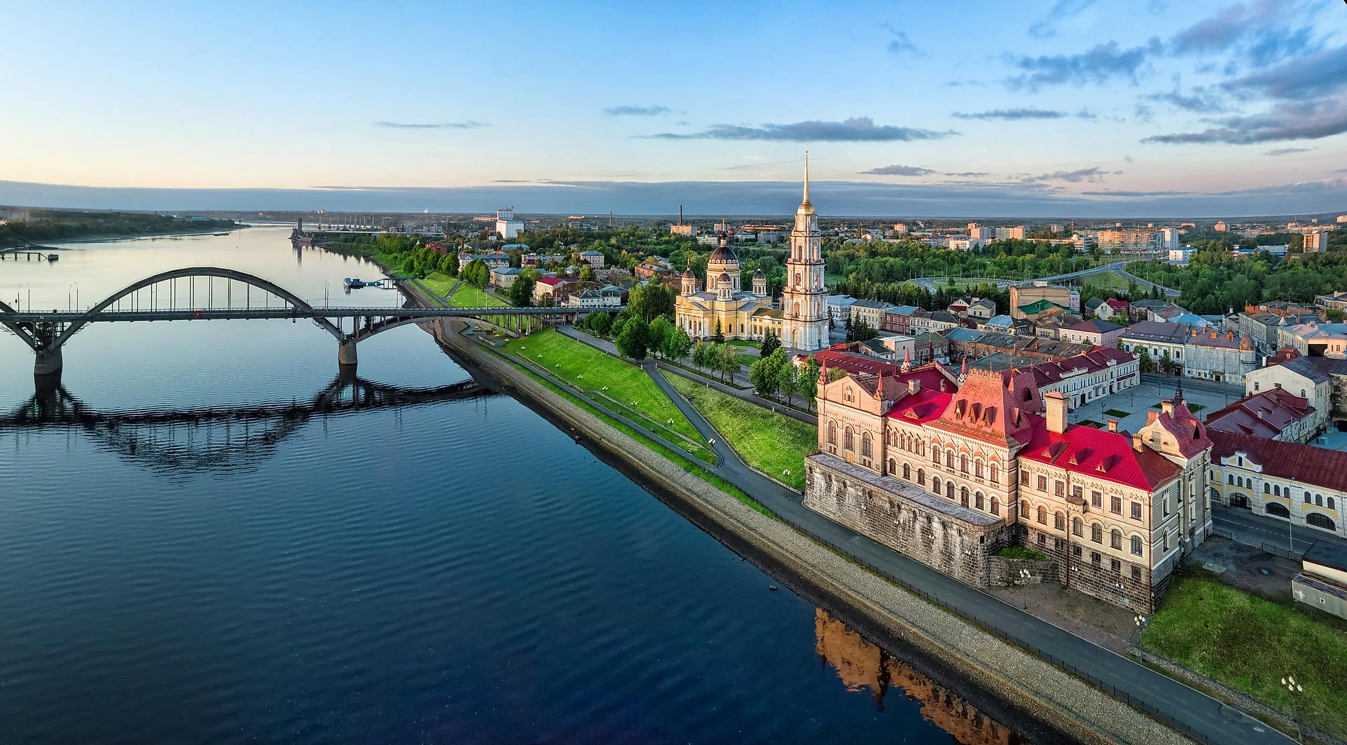 volga-river-rybinsk-russia-sergey-dzyuba Avrupa Nehirlerinde Kirlilik - Volga Nehri- Sergey Dzyuba