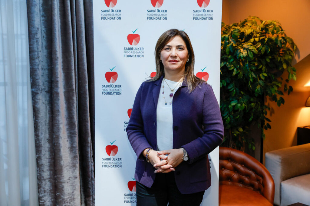 Sabri Ülker Bilim Kurulu Üyesi Prof. Dr. Nur Baran Aksakal
