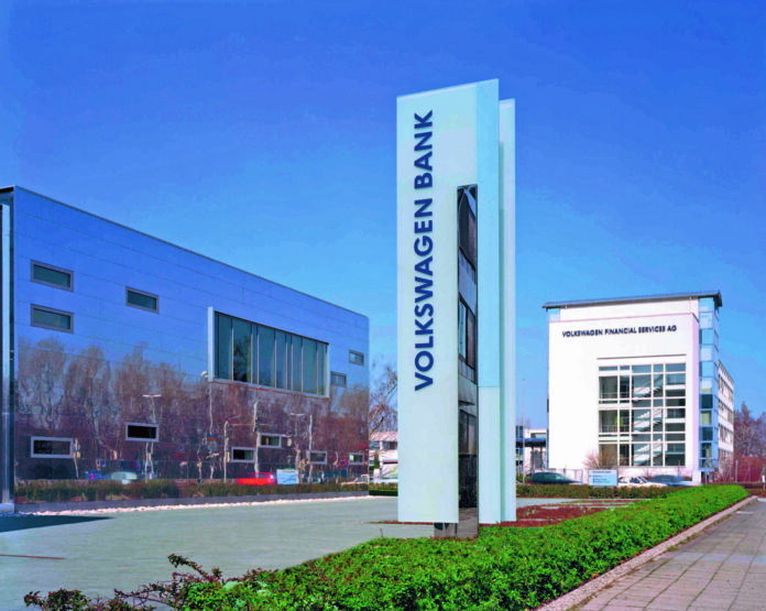 B2023CW00374_web_1600 Volkswagen Bank