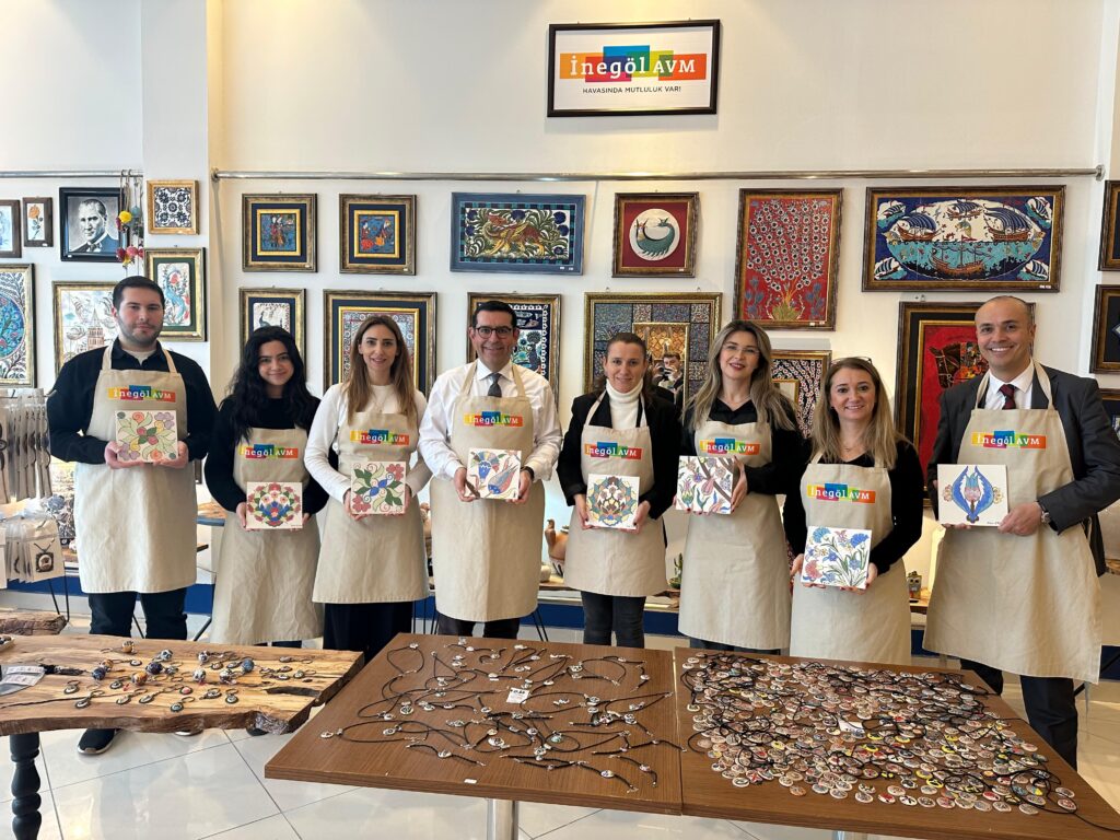 Fiba CP’nin yatırımcısı ve yöneticisi olduğu İnegöl AVM, yerel kültürel mirası yaşatarak toplumsal etki yaratan “Gelenekten Geleceğe” projesiyle küresel çapta en saygın ödül platformlarından biri olan Stevie® Awards’ta 4 ayrı ödüle birden layık görüldü.