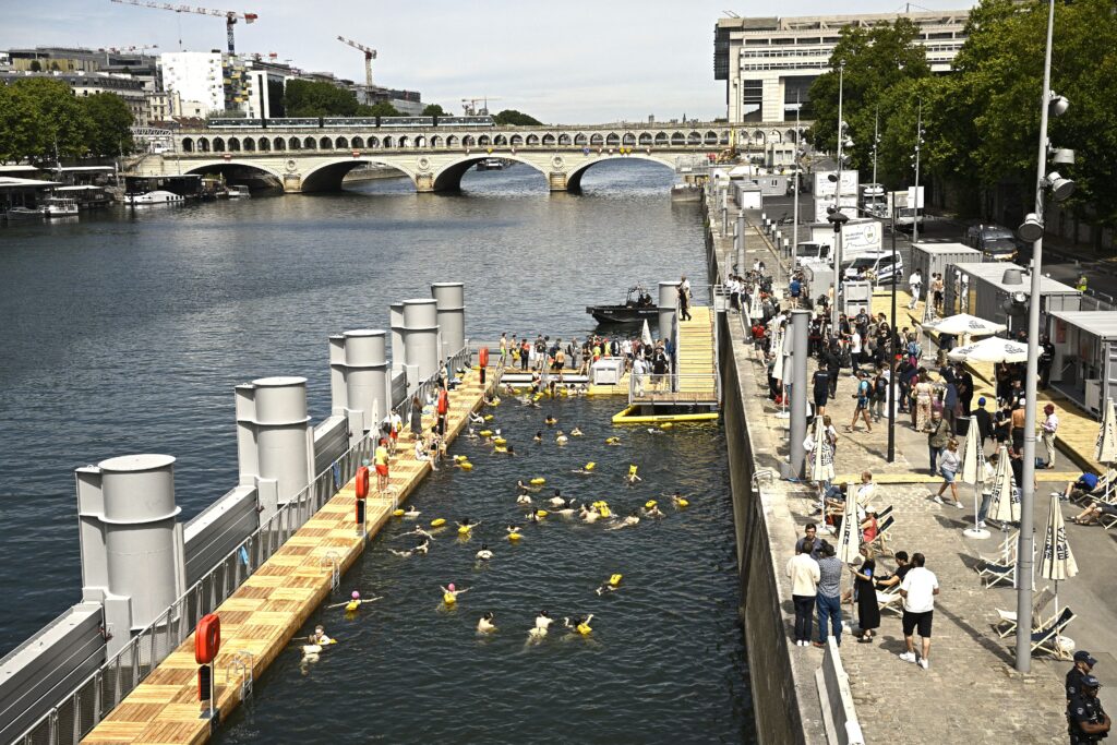 Seine Nehri'nde artık yüzülebiliyor. 2025