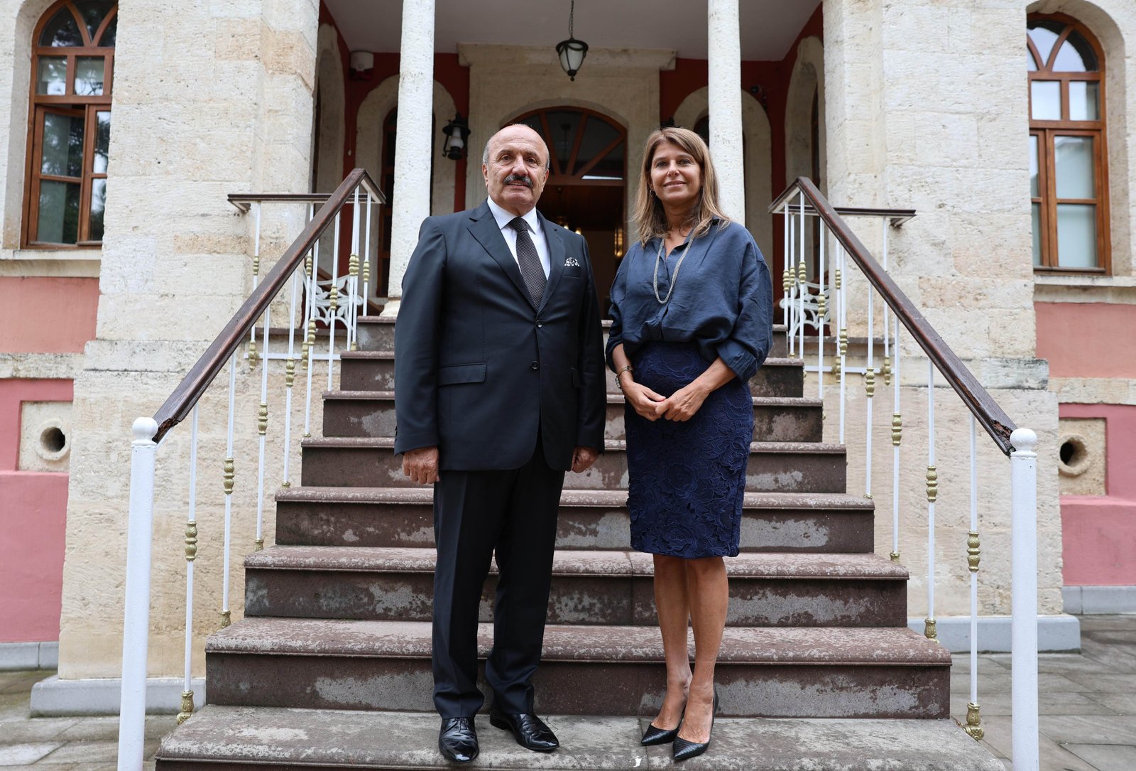 1757319216_H__seyin_Arslan___Zeynep_Esen Taşköprü Belediye Başkanı Hüseyin Arslan ve Pompeiopolis Müzik ve Tiyatro Festivali projesinin fikir sahibi ve paydaşlarından DMKI’nin dönem başkanı Zeynep Esen