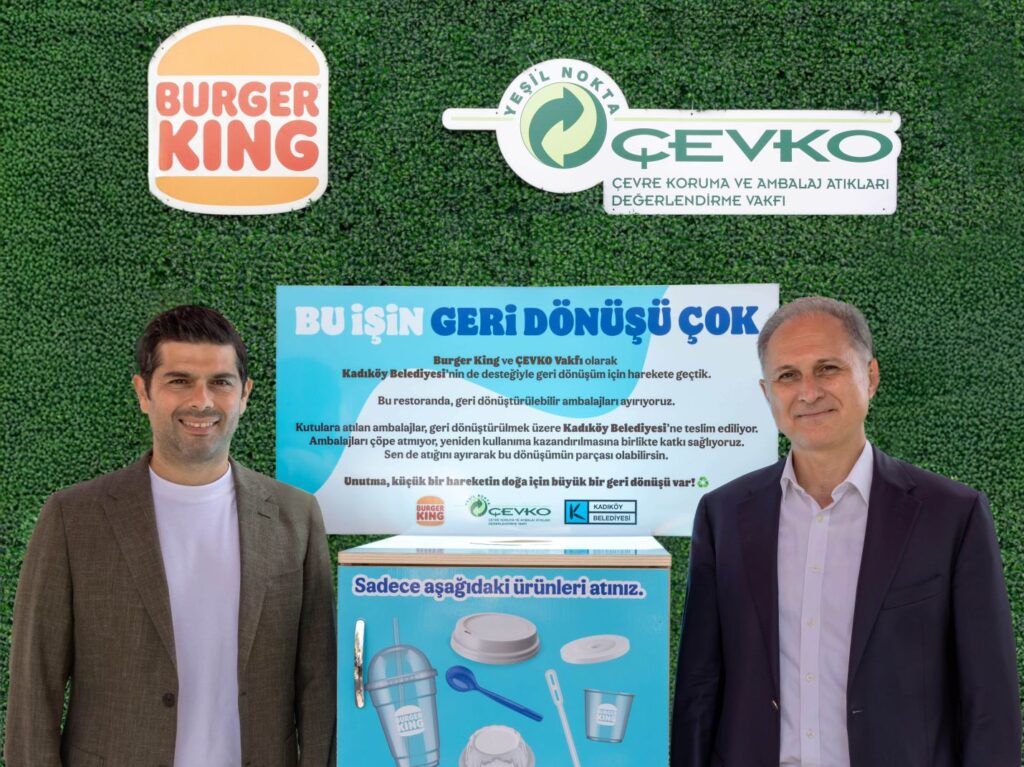 Burger King, ÇEVKO Vakfı iş birliğiyle başlattığı “Bu İşin Geri Dönüşü Çok” projesi kapsamında, Caddebostan ve Acıbadem şubelerinde geri dönüşüm uygulamasını hayata geçirdi.