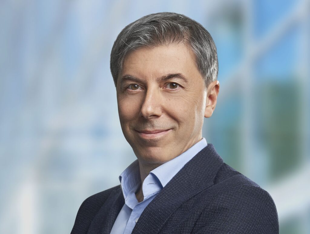 İzocam Genel Direktörü Murat Savcı