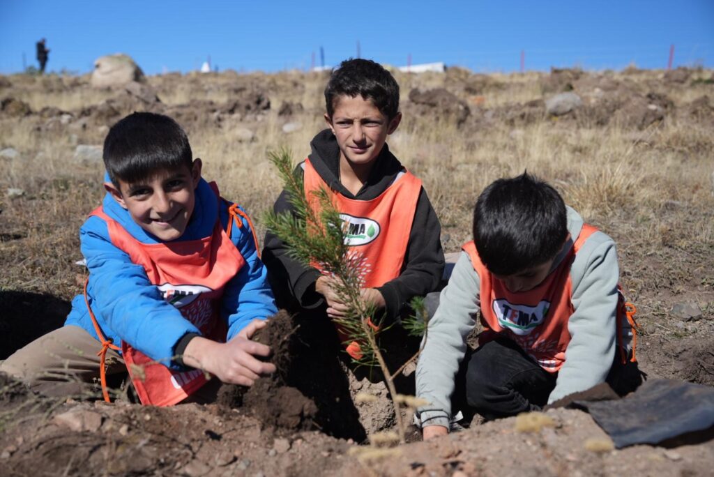 İş Bankası Sosyal Sorumluluk - 81 İlde 81 Orman Projesi