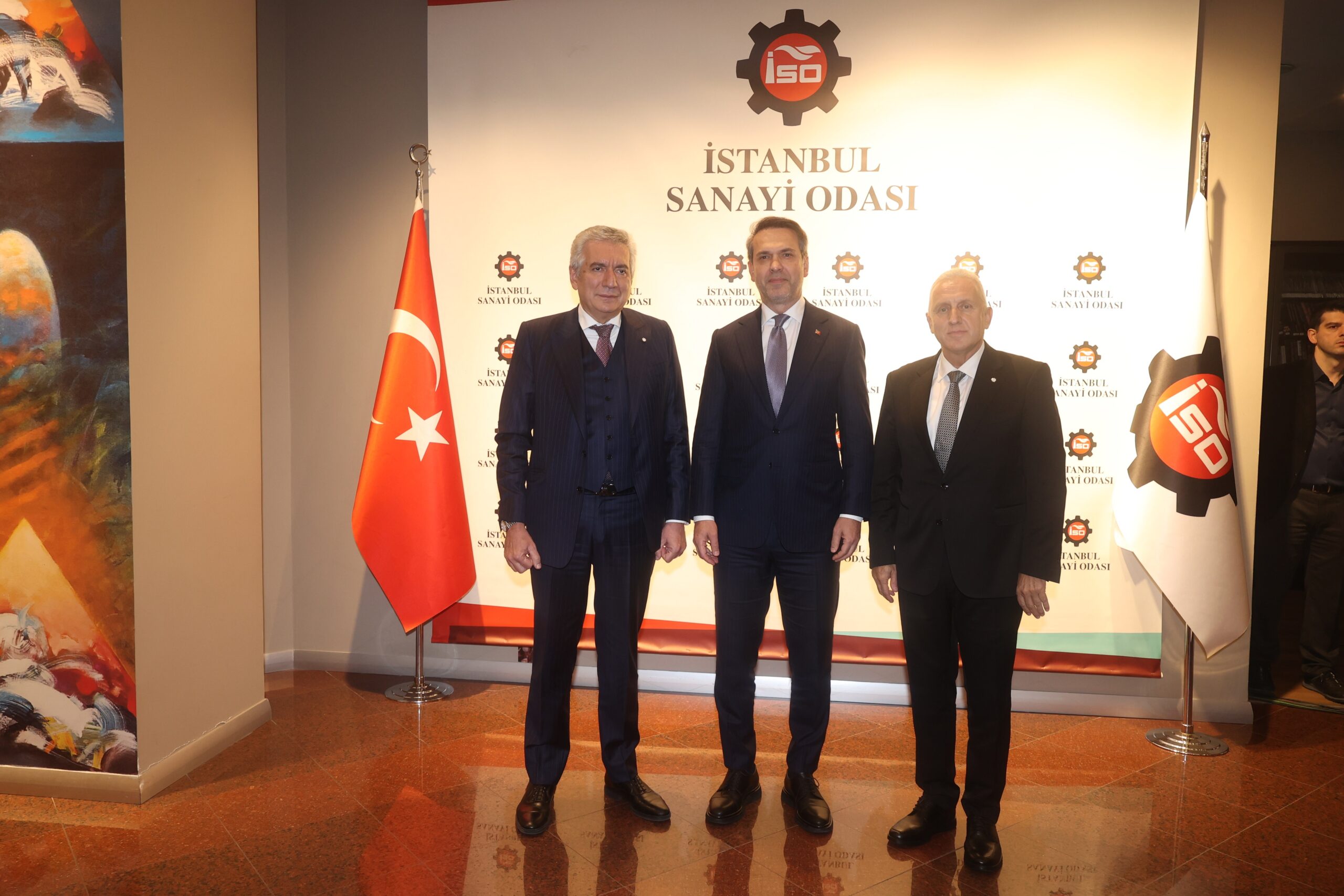 Bakan Bayraktar, İSO Meclisi’ne Konuk Oldu