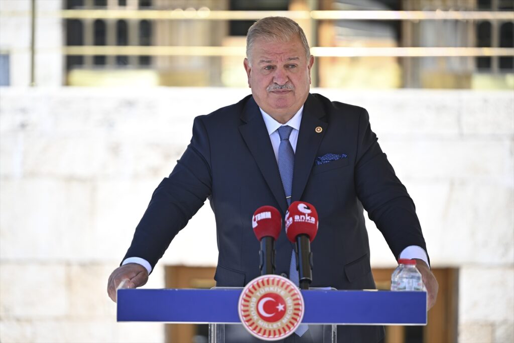 Yeniden Refah İstanbul Milletvekili Doğan Bekin