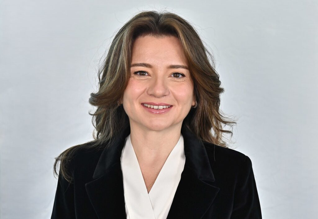  Zorlu Enerji CEO’su Elif Yener