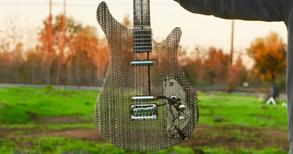 Kartondan Elektrikli Gitar