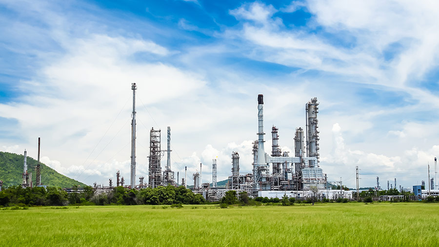 Avrupa Sanayisi Yavaşladı: Emisyon Düşüyor Ama Dönüşüm Tıkanıyor